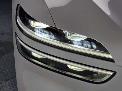 2022 Genesis GV70 photo 9