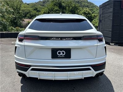2019 Lamborghini URUS photo 6