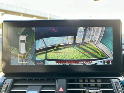 TOYOTA LAND CRUISER 300 - 6