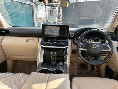 TOYOTA LAND CRUISER 300 - 4