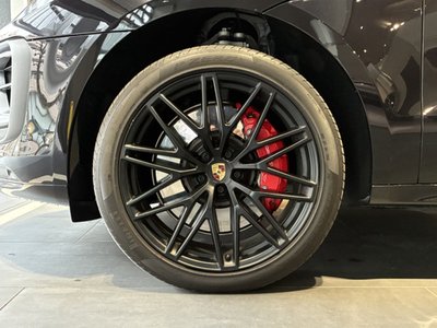 PORSCHE MACAN - 7