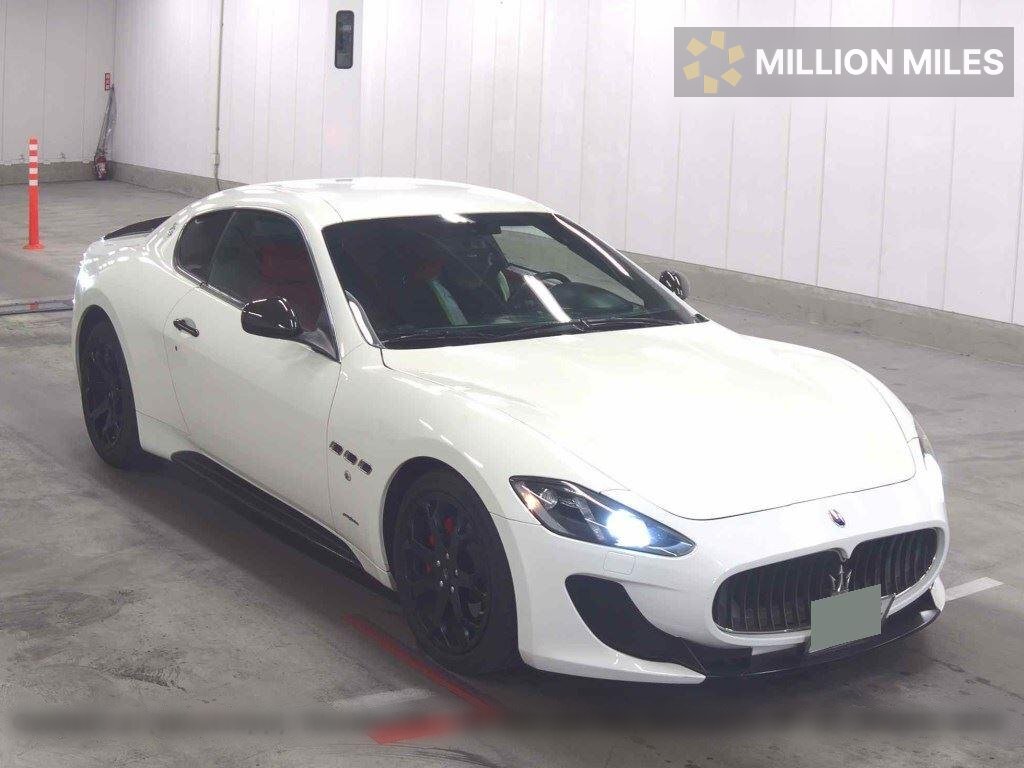 MASERATI GRANTURISMO - View 1
