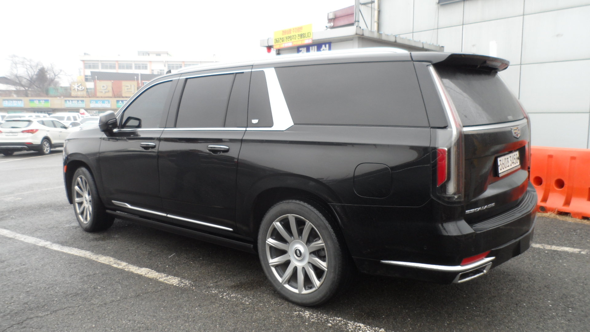CADILLAC ESCALADE 5TH GENERATION - View 1