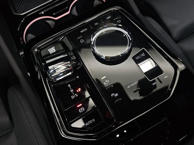 2026 BMW 5 SERIES — миниатюра 13