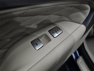 2018 Genesis G70 — миниатюра 17