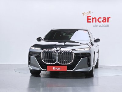 BMW 7 SERIES - 2