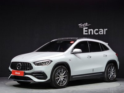 MERCEDES-BENZ GLA - 1