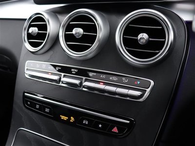 MERCEDES-BENZ GLC - 4