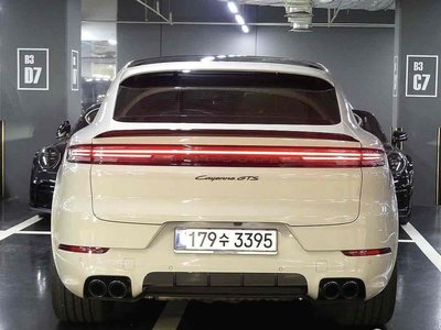PORSCHE CAYENNE - 4