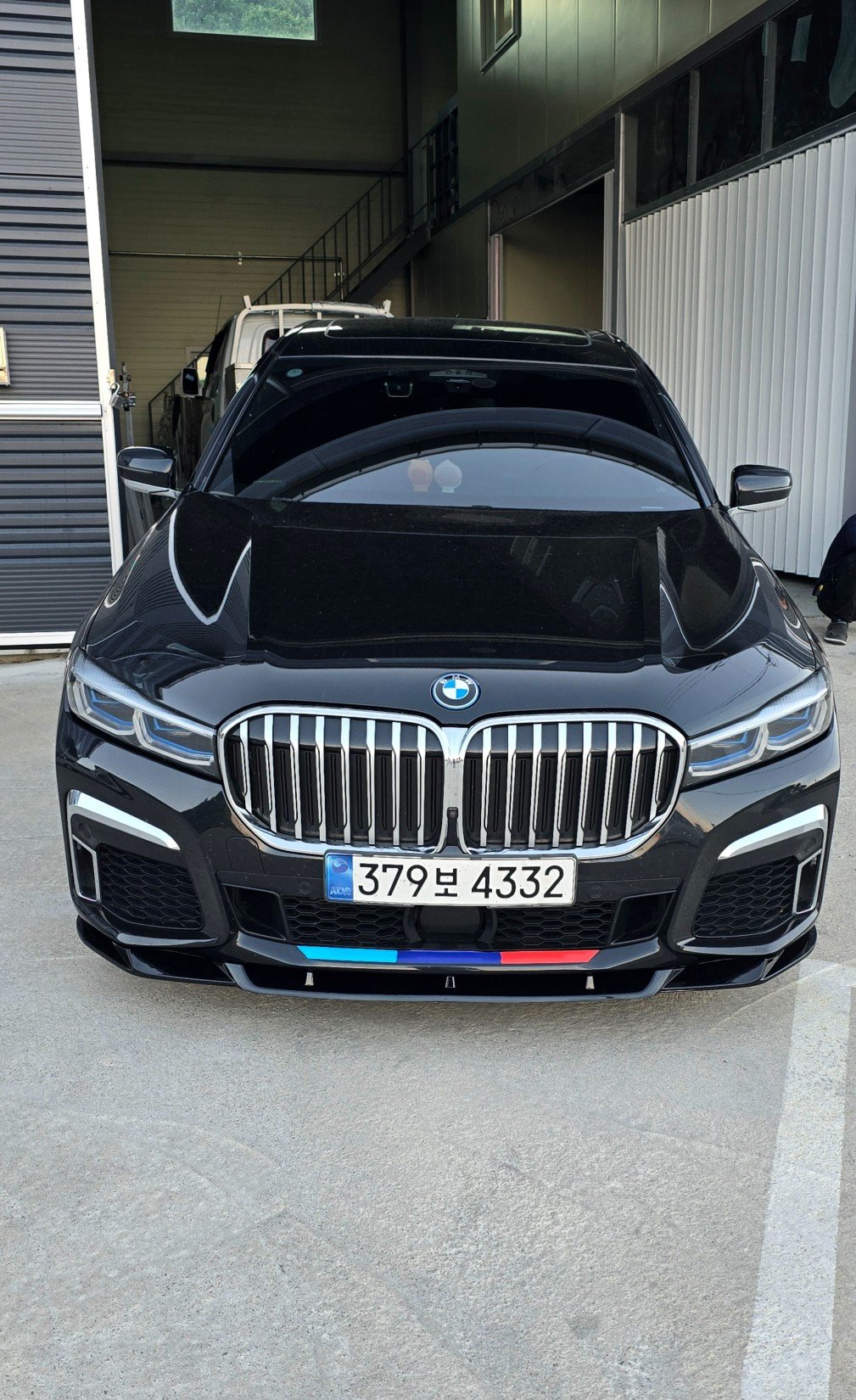 BMW 7 SERIES - View 1