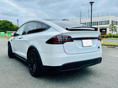 TESLA MODEL X - 2