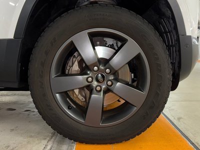 LAND ROVER DEFENDER - 7