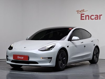 TESLA MODEL 3 - 1