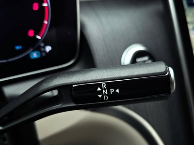 MERCEDES-BENZ GLC - 9