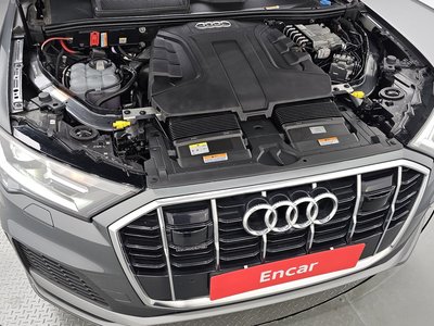 AUDI Q7 - 7