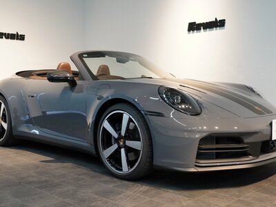 PORSCHE 911 CABRIOLET