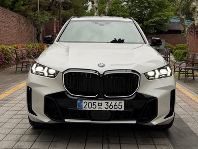 2025 BMW X5 photo 1
