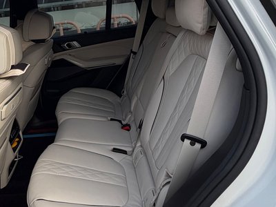 2025 BMW X5 photo 6