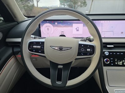 GENESIS GV80 - 10