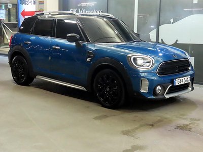 2024 MINI COOPER COUNTRYMAN photo 1