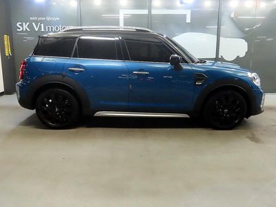 2024 MINI COOPER COUNTRYMAN photo 2
