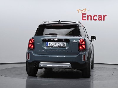 MINI COUNTRYMAN - 3