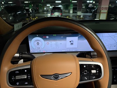 GENESIS GV80 - 8