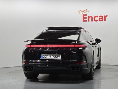 صورة 4 لـ 2025 Porsche PANAMERA