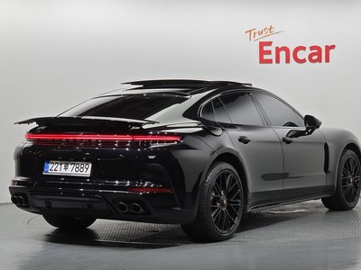 صورة 3 لـ 2025 Porsche PANAMERA