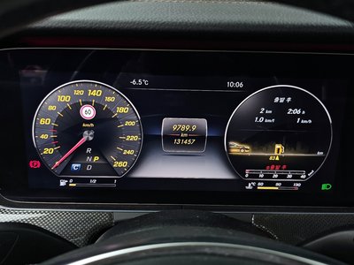 MERCEDES-BENZ E-CLASS - 8