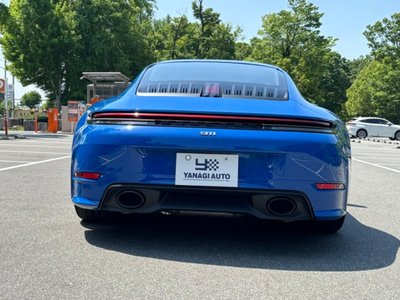 PORSCHE 911 - 6