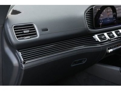 صورة 9 لـ 2024 Mercedes-BENZ GLS