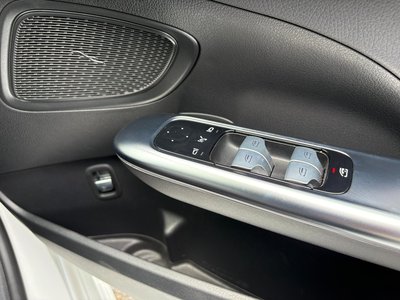 صورة مصغرة 26 لـ 2023 Mercedes-BENZ C-CLASS