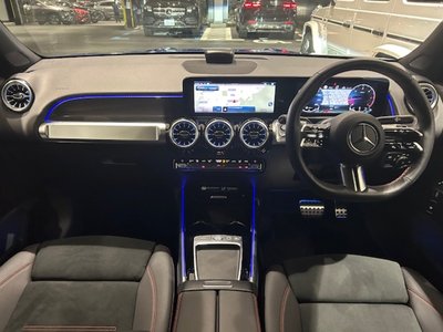 MERCEDES-BENZ GLB - 9