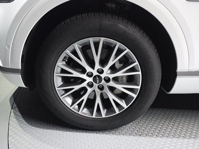 صورة 6 لـ 2025 Genesis GV80