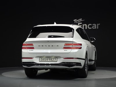 صورة 3 لـ 2025 Genesis GV80