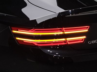 2023 Genesis G80 (RG3) 照片 10