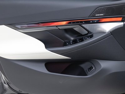صورة مصغرة 12 لـ 2025 BMW 5 SERIES