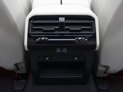 صورة مصغرة 19 لـ 2025 BMW 5 SERIES