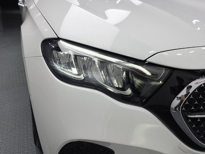 MERCEDES-BENZ E-CLASS - 9