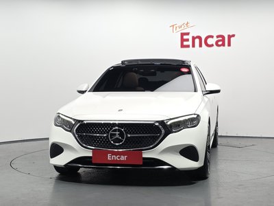 MERCEDES-BENZ E-CLASS - 2