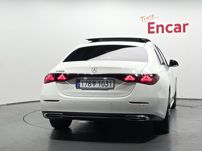 MERCEDES-BENZ E-CLASS - 3