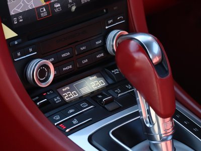 2017 Porsche 911 — миниатюра 30