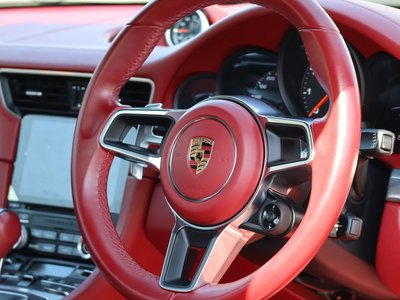 2017 Porsche 911 — миниатюра 14