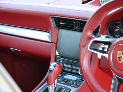 2017 Porsche 911 — миниатюра 16