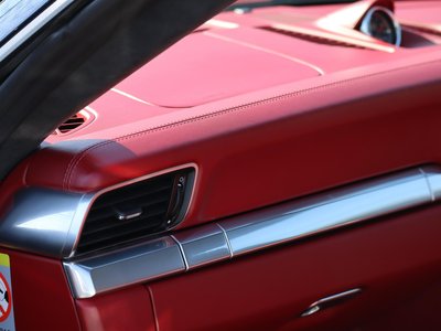 2017 Porsche 911 — миниатюра 25