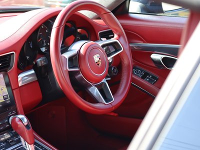 2017 Porsche 911 — миниатюра 27