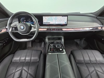 صورة 5 لـ 2023 BMW 7 SERIES