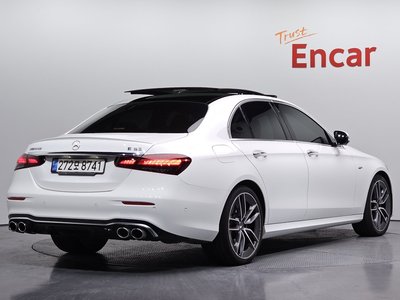 MERCEDES-BENZ E-CLASS - 4