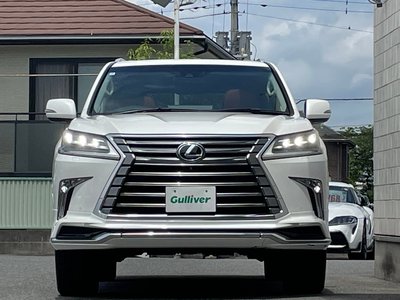 2016 Lexus LX photo 10